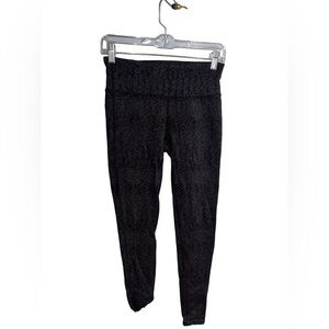Athleta- Black and white leggings